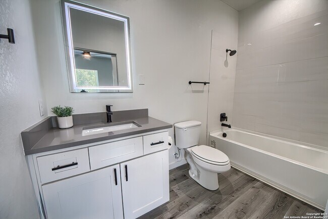 Building Photo - 2066 Dry Creek