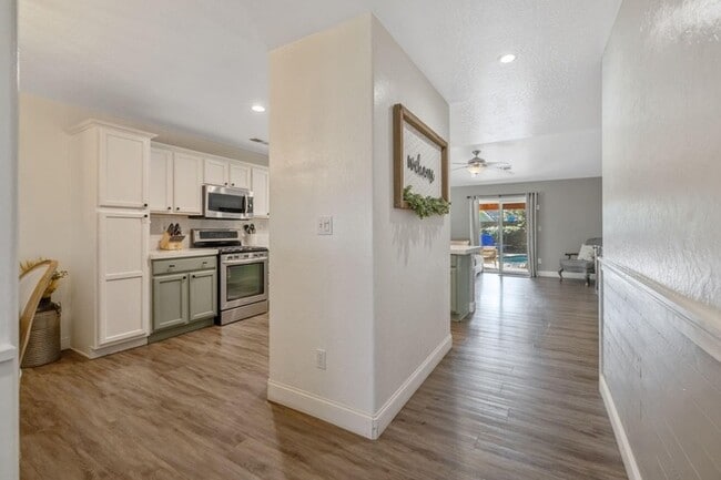 Building Photo - Updated 3BR Home with Pool, RV Parking & Solar in Shannon Ranch