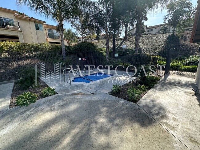 Building Photo - Beautiful Two-Story 3 Bed, 2 Bath Home in Calavera Hills Villas Community in Carlsbad