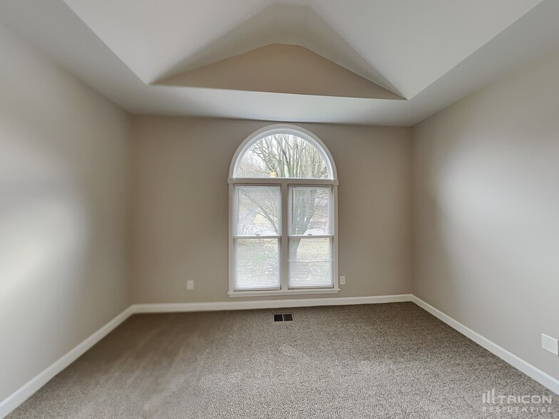 Building Photo - 4932 Tulip Grove Ln