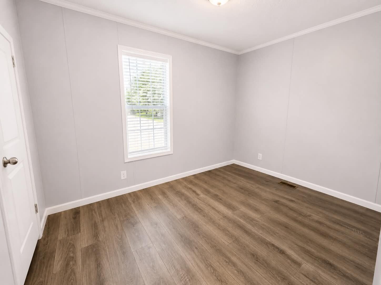 Building Photo - 3659 Pinoak St