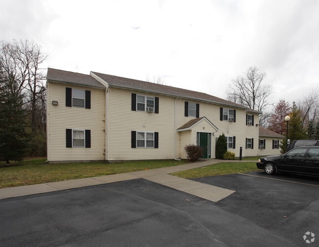 Building Photo - Brandle Woods