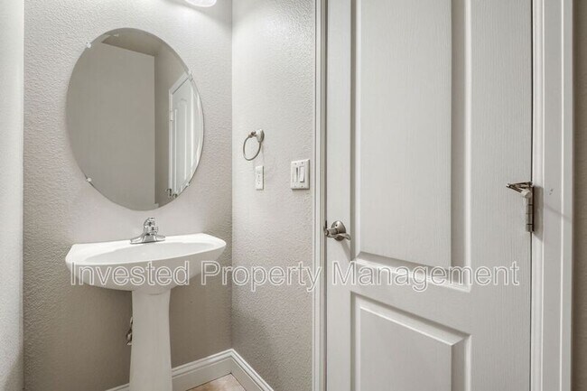 Building Photo - 9531 Cedarhurst Ln