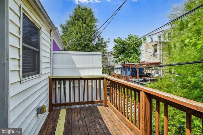 Building Photo - 1609 Olive St