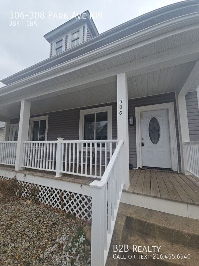 Building Photo - 306-308 Park Ave NW-