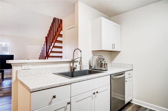 Building Photo - 4014 Ryland Dr