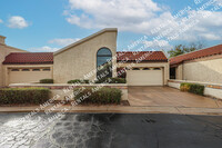 Building Photo - 1621 E Vaughn St
