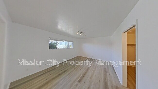 Building Photo - 7580 Cathedral Oaks Rd