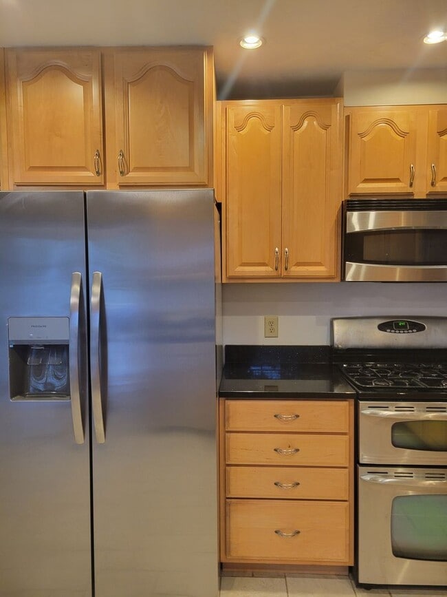 Building Photo - 4 bedroom 2.5 baths in Kempsville