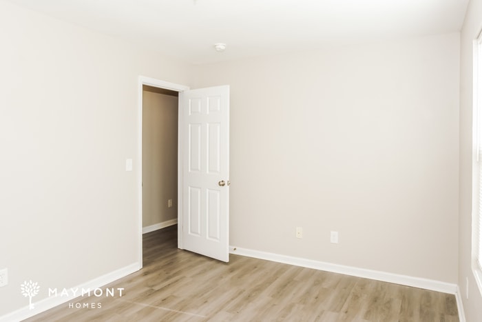 Building Photo - 143 Olympia Dr