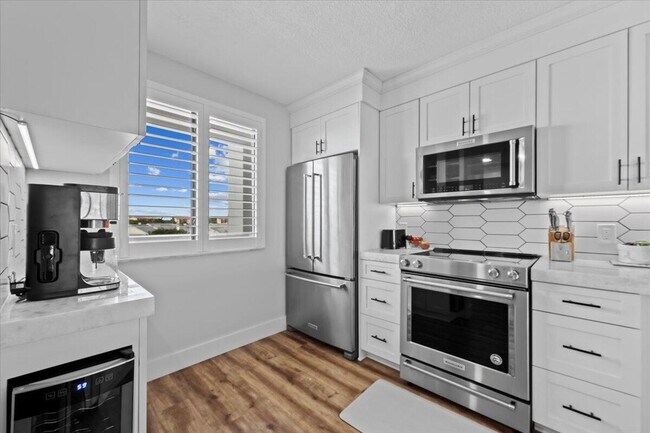 Building Photo - 201 S Seas Dr