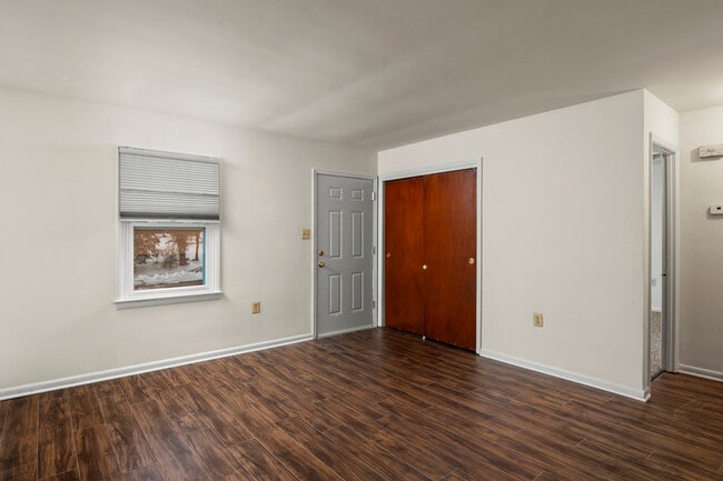 Building Photo - 9329 Old Scaggsville Rd