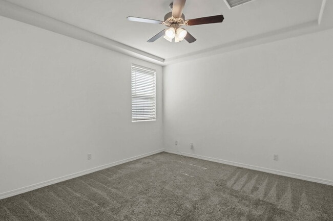 Building Photo - 4-Bed, 3.5-Bath Home in 79928