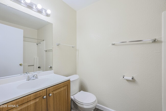 Building Photo - 501 W Hononegh Dr