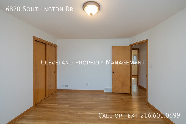 Building Photo - 6820 Southington Dr