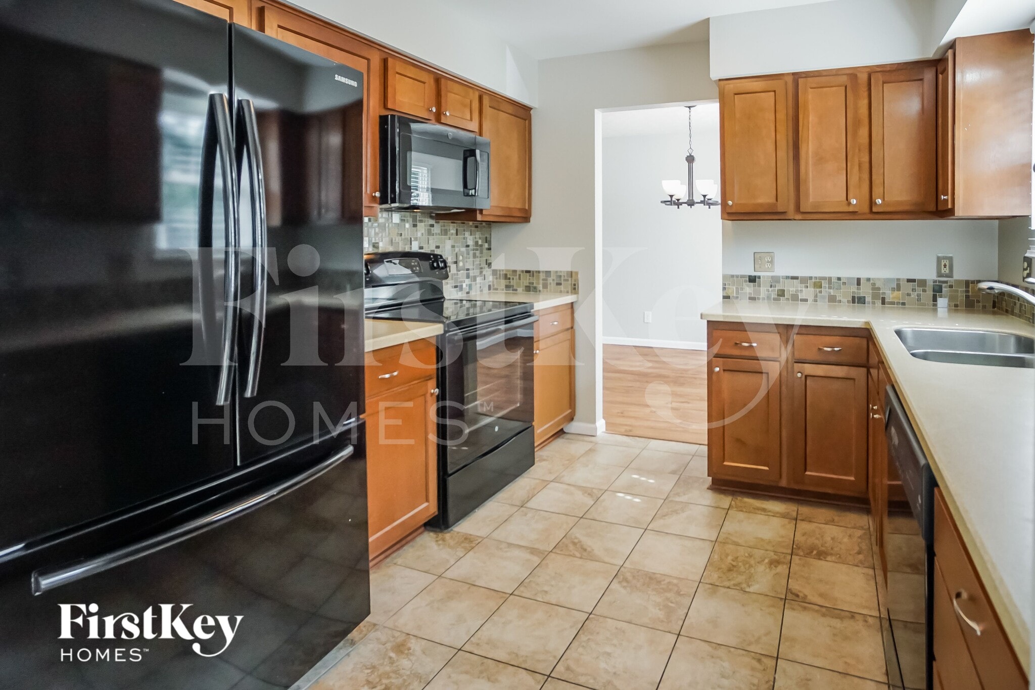 Building Photo - 935 Saffron Ln