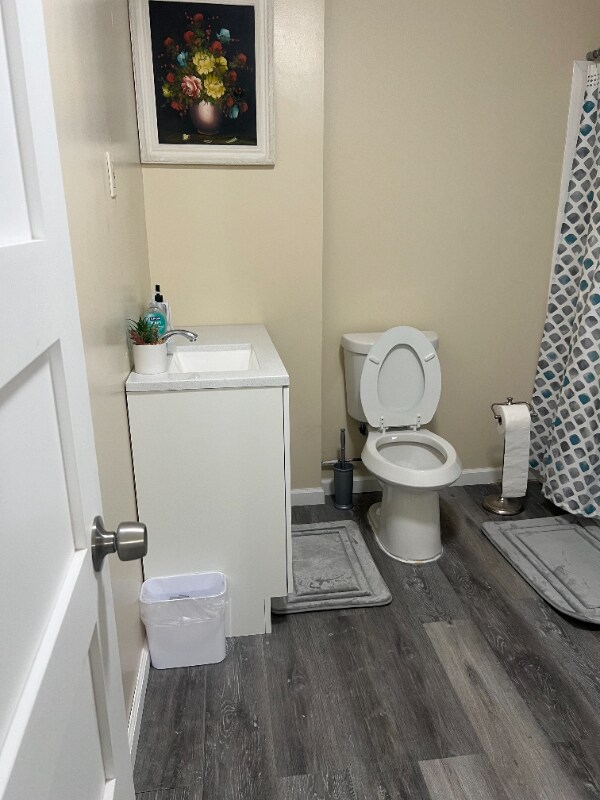 Building Photo - 2890 Parkwood Rd