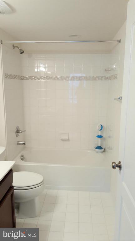 Building Photo - 21725 Pagoda Terrace