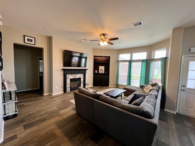 Building Photo - 9219 Barnsford Ln