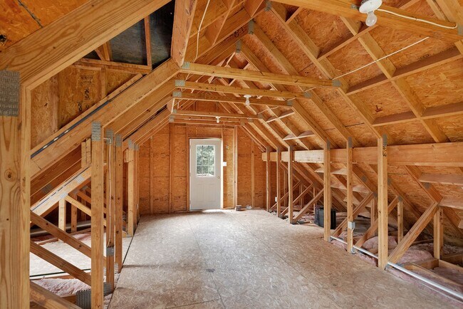 Building Photo - 505 4th