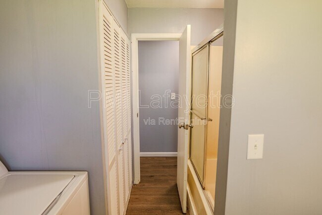 Building Photo - 2310 Sequoya Dr