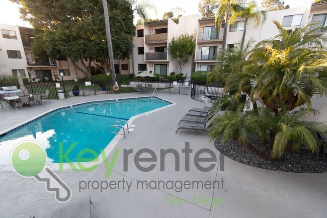 Building Photo - Walking distance to Fashion Vally Mall |2 minute drive to both North and South 163, as well as I-8