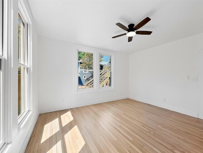 Building Photo - 4014 Avenue D