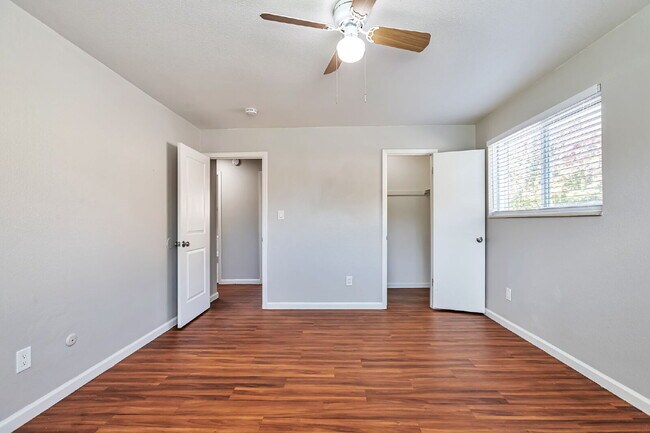 Building Photo - 5339 S Elati St