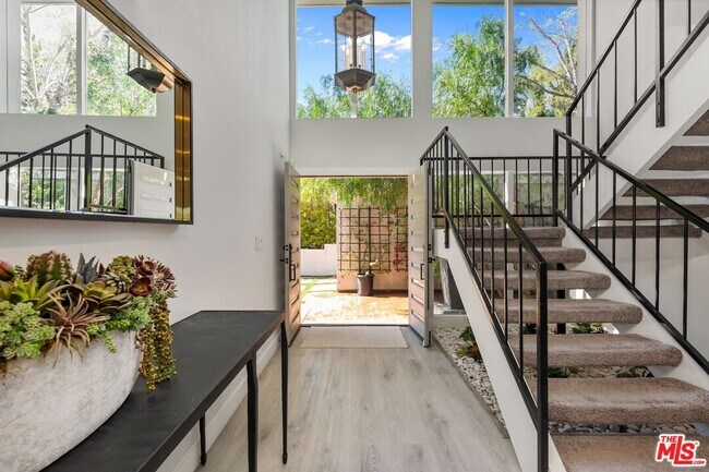 Building Photo - 2526 Cordelia Rd