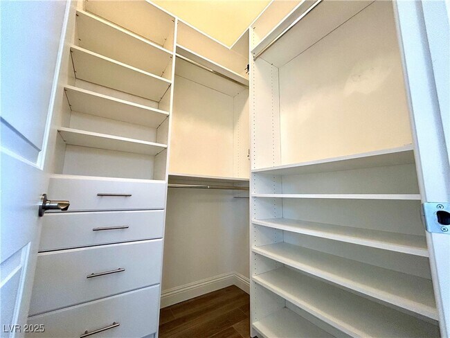 Building Photo - 2927 Ventana Ridge Ave