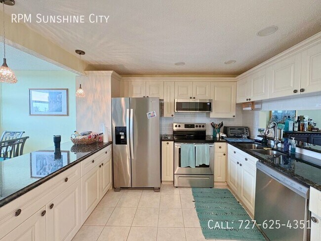 Building Photo - 17580 Gulf Blvd