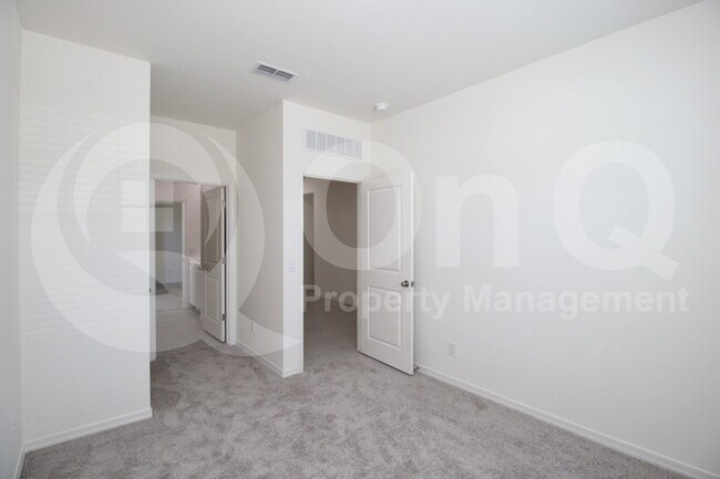 Building Photo - 24182 W Hidalgo Ave