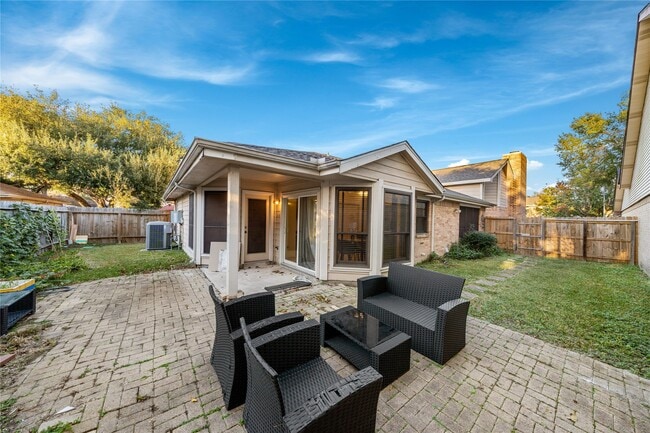 Building Photo - 12635 Ashford Chase Dr