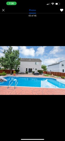 Building Photo - 250 Ferryville Dr