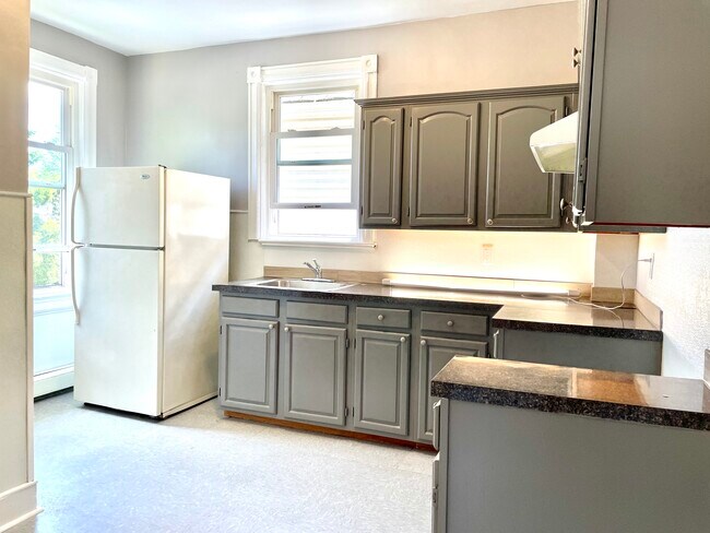 Building Photo - 25 Washington Pl