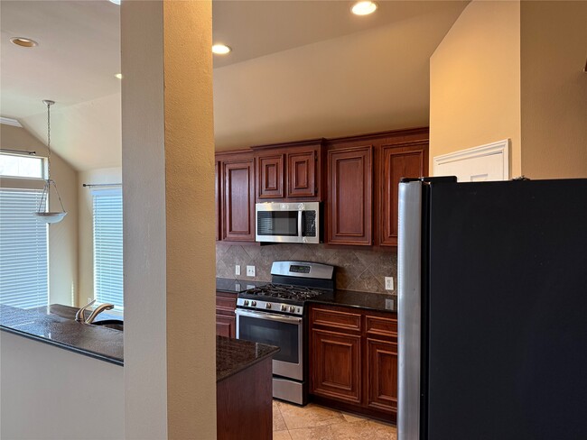 Building Photo - 4418 Long Creek Dr