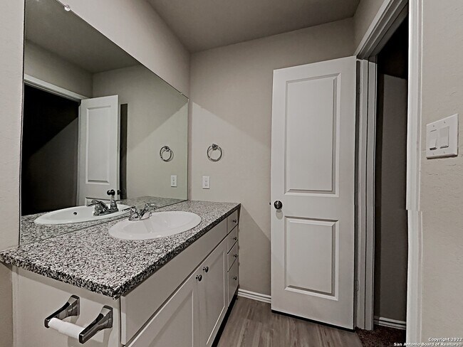 Building Photo - 5550 Basil Chase