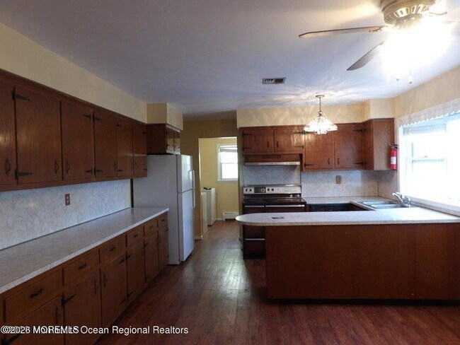 Building Photo - 1477 US-9