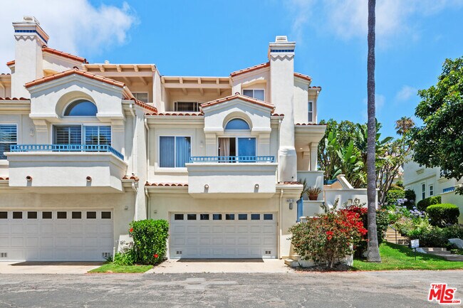 Building Photo - 6475 Zuma View Pl