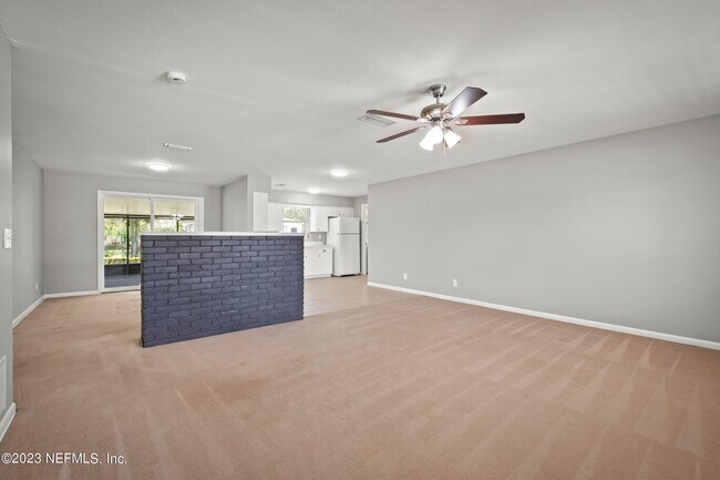 Building Photo - 736 Foxbriar Cove