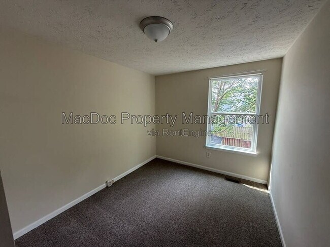 Building Photo - 4749 Hedrick Ln