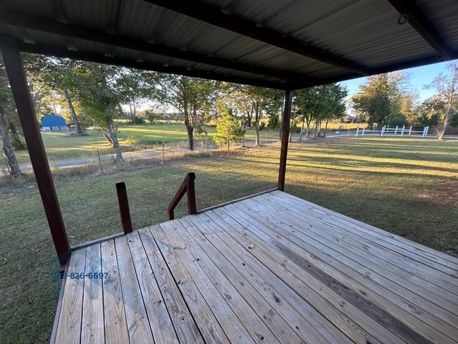 Building Photo - 358 County Rd