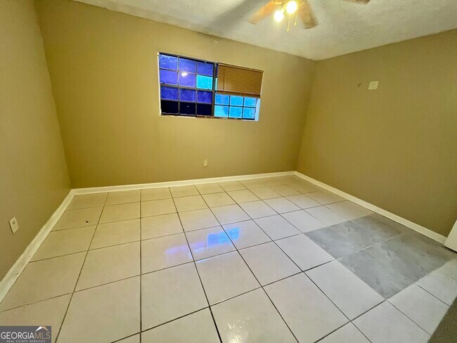 Building Photo - 152 Rountree Rd