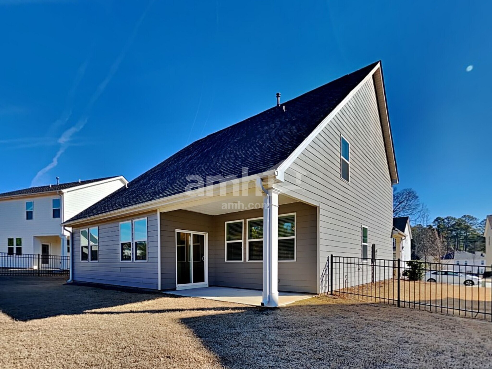 Building Photo - 713 Cyprus Ave