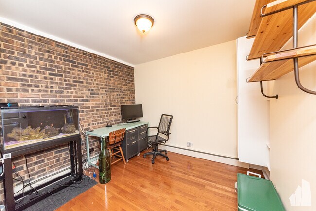 Building Photo - 3136 California-401