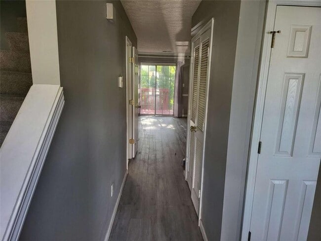 Building Photo - 7018 Panda Rd