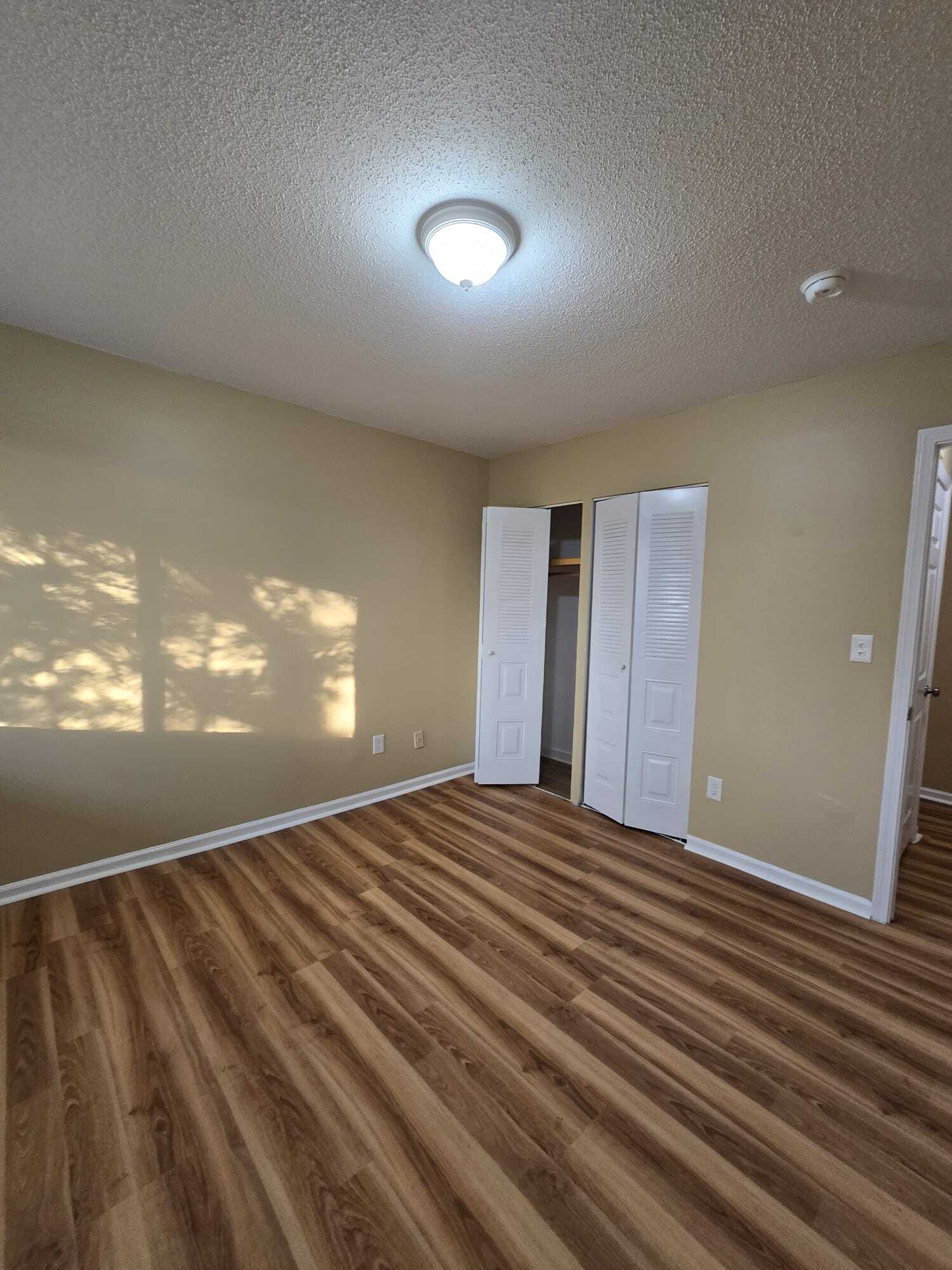 Building Photo - 463 Whalley Ave