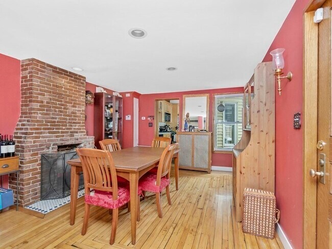 Building Photo - 50 Green St