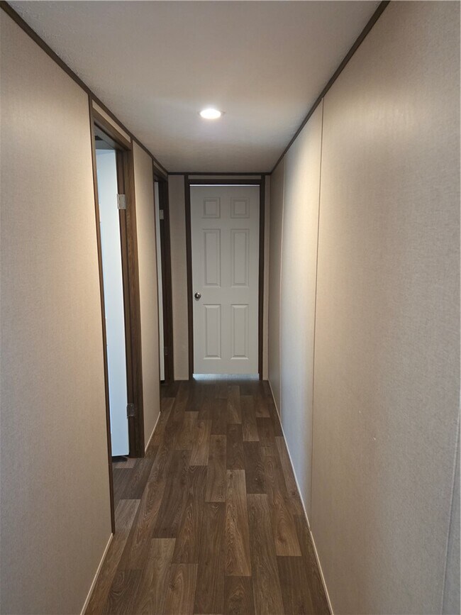 Building Photo - 1775 Sea Creek Dr