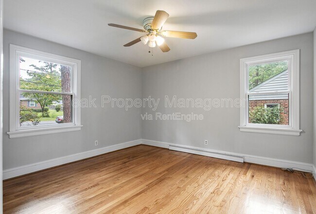 Building Photo - 3351 Scottview Dr